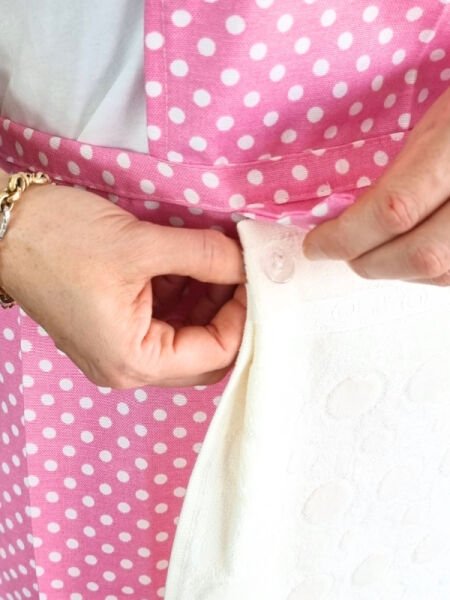 Havlulu Su Geçirmez Mutfak Önlüğü Pembe-beyaz Havlulu Puantiyeli