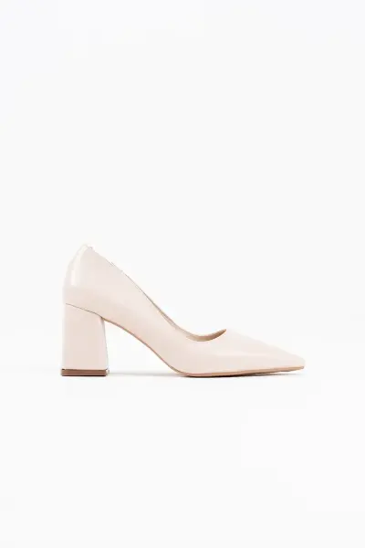 Bej Cilt Kadın Topuklu Ayakkabı TR08MS16B