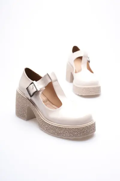 Kadın Bej Rugan Günlük Ayakkabı TR06MS06D