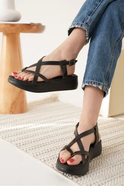 Siyah Hakiki Deri Sandalet TR31MY60F