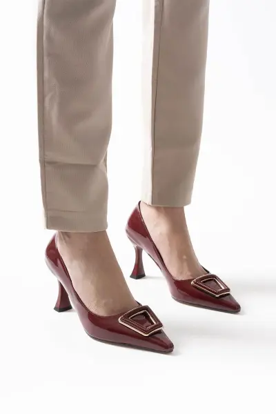 Kadın Bordo Rugan Ayakkabı TR08MS09C
