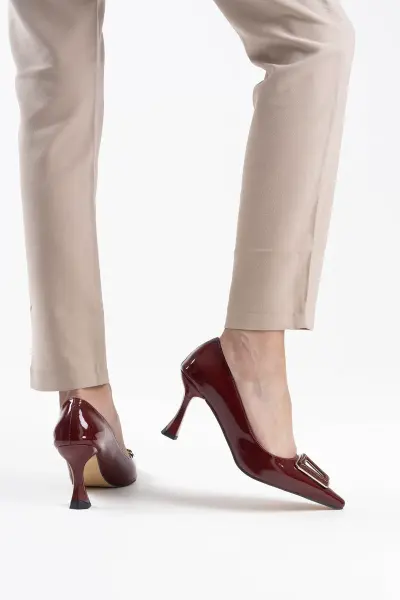 Kadın Bordo Rugan Ayakkabı TR08MS09C