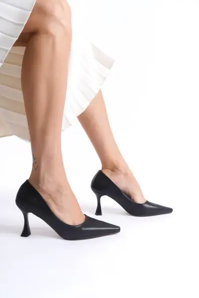 Kadın Mat Siyah Stiletto TR08MS27H