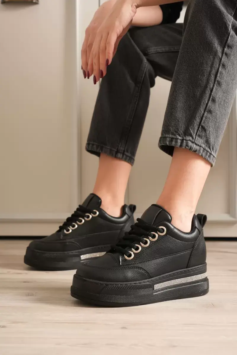 Kadın Siyah Tabanlı Siyah Gizli Topuklu Sneaker TR04MS01D