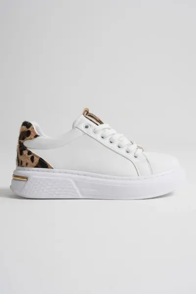 Leopar Detaylı Beyaz Kadın Spor Ayakkabı TR01MS03C