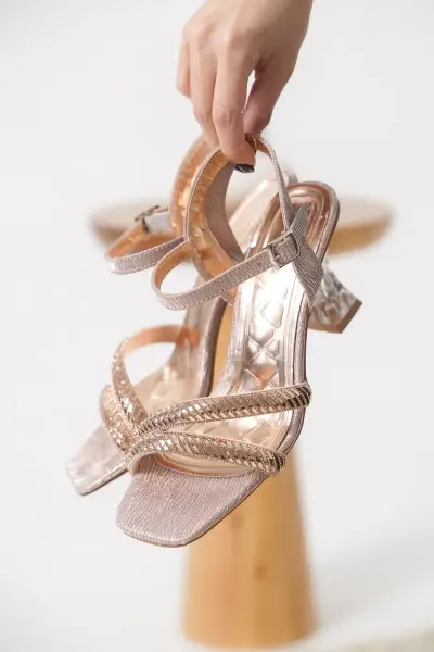 Rose Gold Taşlı Kadın Topuklu Sandalet TR25MY05B