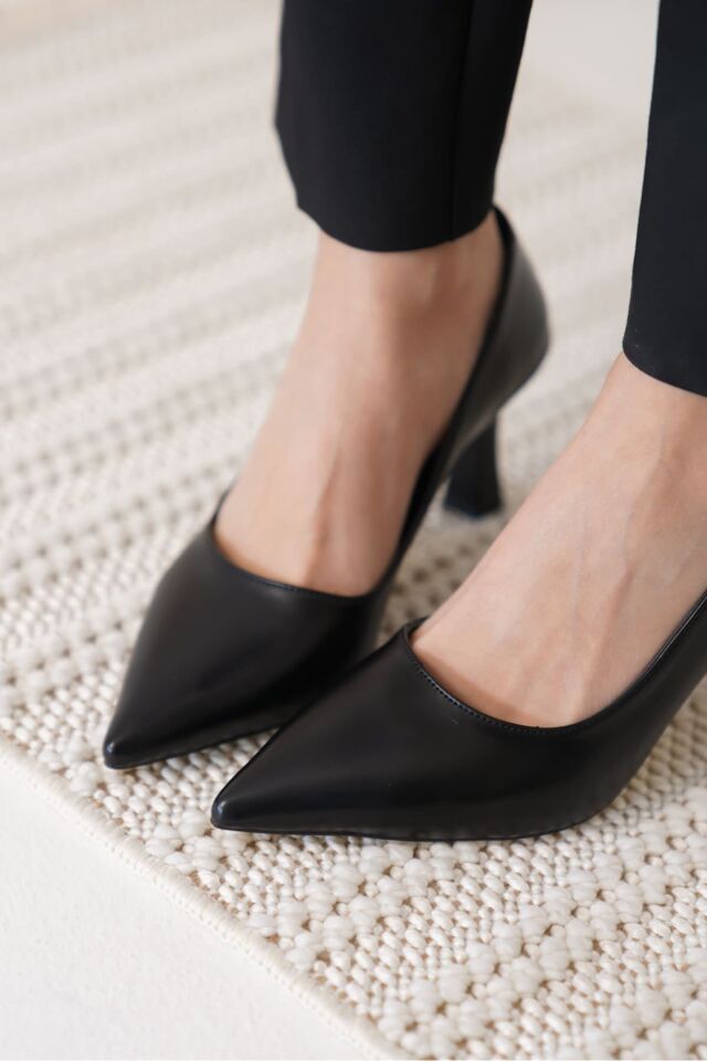 Kadın Siyah Stiletto TR12MS06A