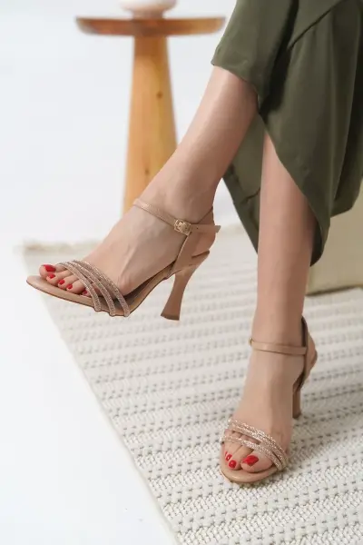 Kadın Nude Taşlı Sandalet TR20MY09D