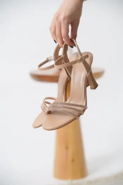 Kadın Nude Taşlı Sandalet TR20MY09D
