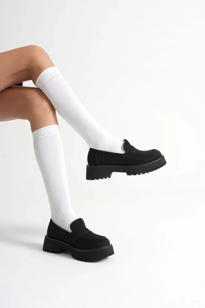 Kadın Günlük Siyah Süet Loafer Ayakkabı TR10MS02C