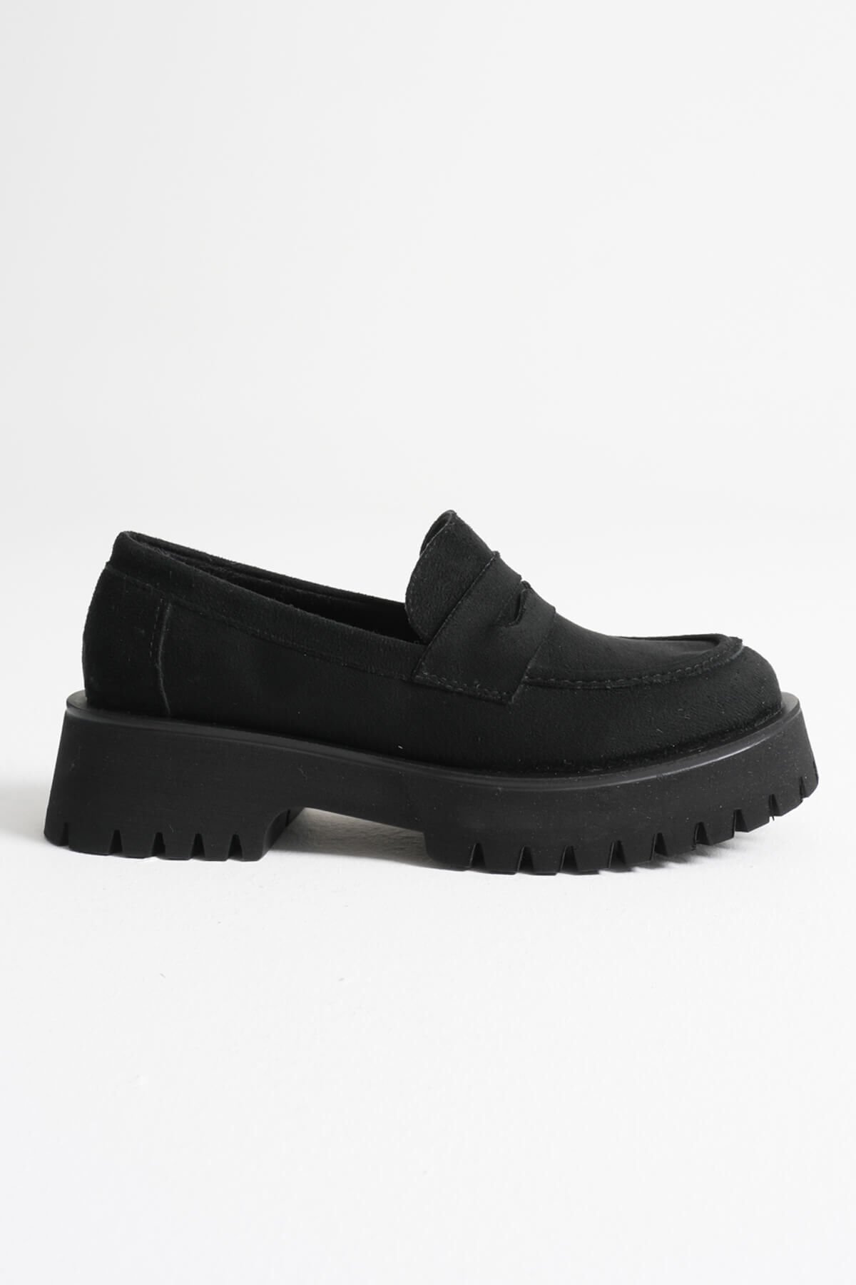 Kadın Günlük Siyah Süet Loafer Ayakkabı TR10MS02C