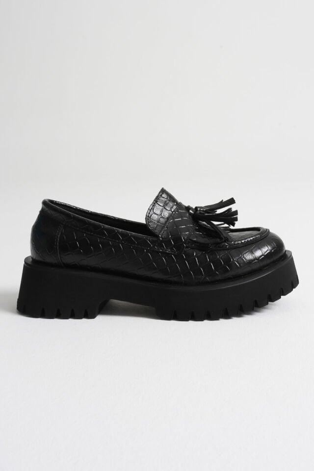 Kadın Günlük Siyah Kroko Baskılı Loafer Ayakkabı TR10MS03G