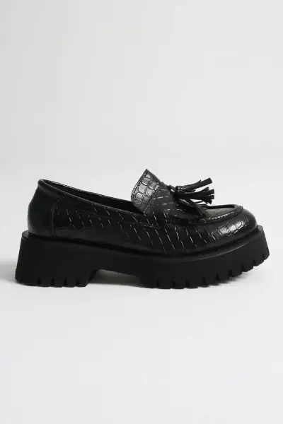 Kadın Günlük Siyah Kroko Baskılı Loafer Ayakkabı TR10MS03G