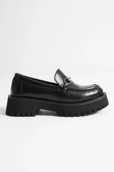 Toka Detaylı Siyah Günlük Loafer Ayakkabı TR10MS04A