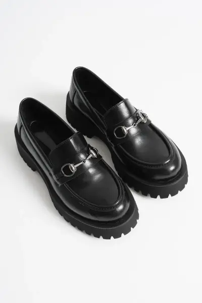Toka Detaylı Siyah Günlük Loafer Ayakkabı TR10MS04A