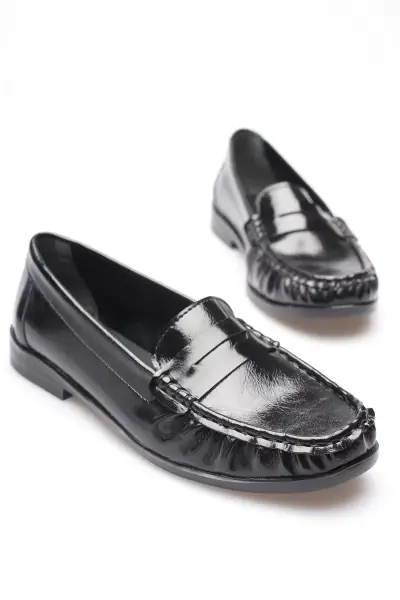 Siyah Parlak Deri Görünümlü Penny Loafer TR88MS02A