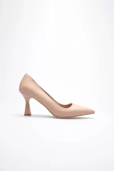Nude Sivri Burun Orta Topuklu Kadın Stiletto TR20MS02D