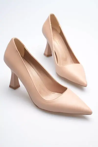 Nude Sivri Burun Orta Topuklu Kadın Stiletto TR20MS02D