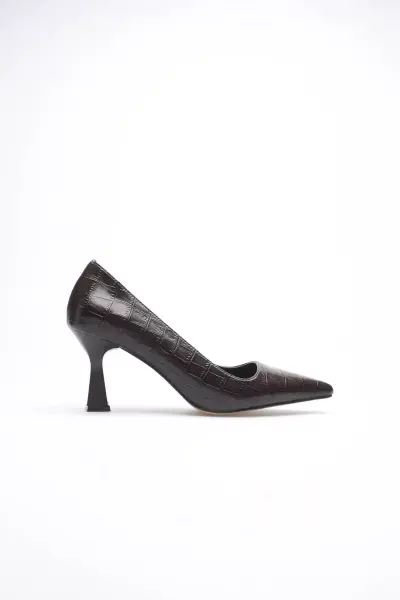 Acı Kahve Kroko Sivri Burun Orta Topuklu Kadın Stiletto TR20MS02G