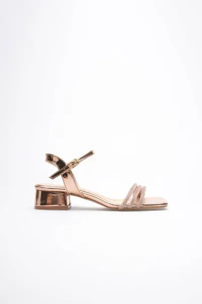 Kadın Rose Gold Taş Detaylı Kalın Topuklu Şık Sandalet TR20MY26F