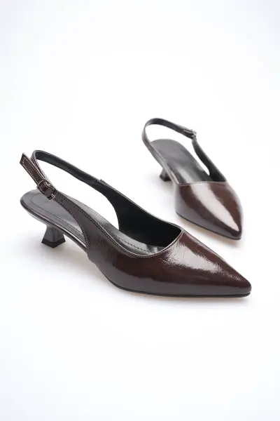 Kadın Acı Kahve Kırışık Rugan Sivri Burun Slingback Kısa Topuklu Ayakkabı TR20MS04D